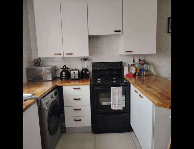 2 BEDROOM APARTMENT FOR SALE IN VORNA VALLEY